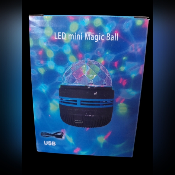 LED Mini Star Light Projector - Picture 2 of 3